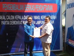 Farurrozi daftar bakal calon Bupati di penjaringan DPC partai Demokrat Lamsel