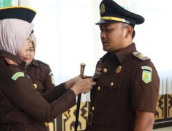 Kejari Lamsel Gelar Pelantikan Kasi B3R dan Sertijab Kasi Datun