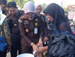 Kejari Lamsel adakan Bhakti sosial dan berikan bantuan untuk penyandang Disabilitas