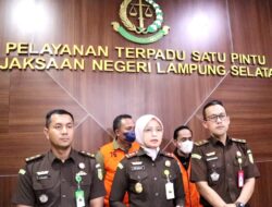 Terkait Dugaan Korupsi Insentif Sat Pol PP, Kejari Lamsel tetapkan 3 tersangka