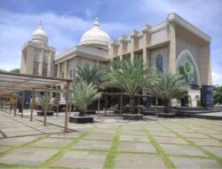 Selesai Sholat Jumat di Mesjid Agung Kalianda, Sepatu Wartawan Kompas TV  Hilang