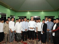 Dalam Safari Ramadhan di Penengahan, Radityo Egi Pratama : Camat dan Kades Jangan Anti Kritik