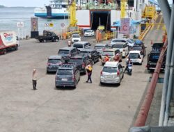 Pemudik Kendaraan dan Penumpang Dari Sumatera Ke Jawa di Pelabuhan Bakauheni Mengalami Penurunan