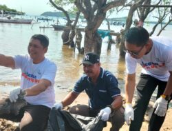 Peduli Lingkungan Hidup, PT ASDP Bakauheni Gelar Ocean Clean Up Day di Pantai Mangrove