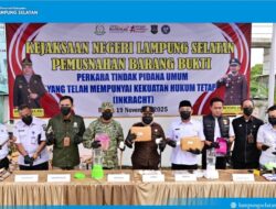 Kejari Lampung Selatan Musnahkan Barang Bukti 82 Perkara, 2,6 Kilo Sabu & 172 Kilo Ganja Dibakar!