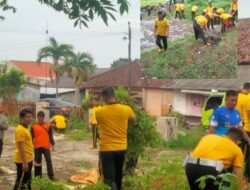Polres Lampung Selatan Bersih-Bersih Eks Kantor Pos Lama Kalianda, Wujud Kepedulian pada Peninggalan Bersejarah