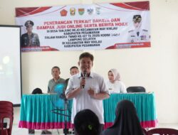 Diskominfotiksan Pesawaran Edukasi Warga soal Judi Online dan Hoaks di TMMD ke-127